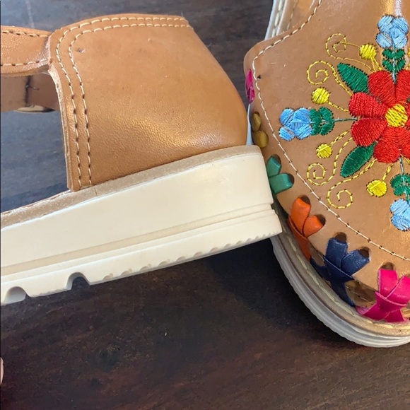 Mexican huaraches leather flowered - Picture 6 of 9